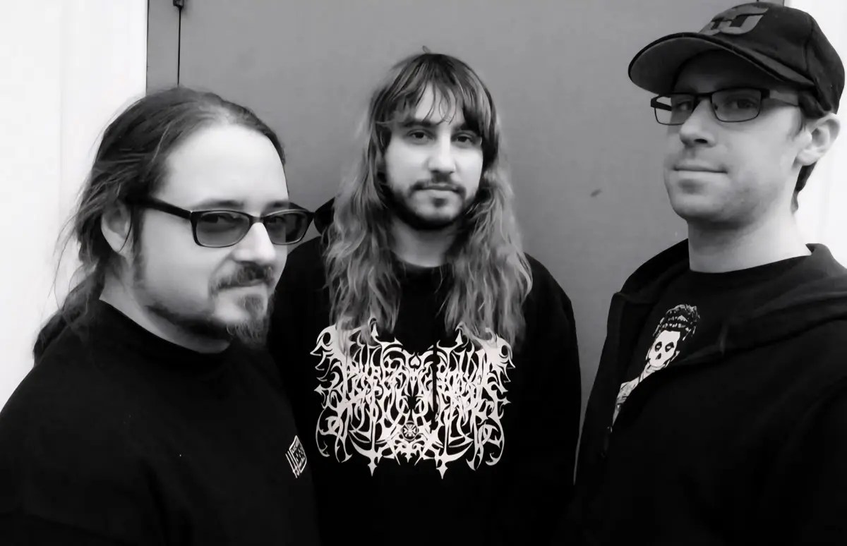 ⚡ L.M.I. – anuncia el EP “V” y abre pre-ventas por Horror Pain Gore Death.