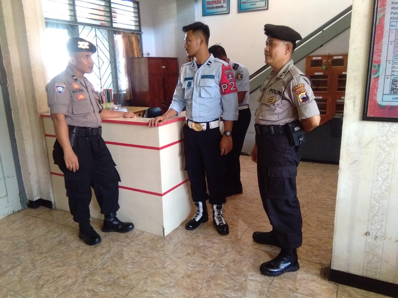 Personil Satbinmas Polres Pemalang DDS / sambang ke Polsus Rutan Kab.  Pemalang -