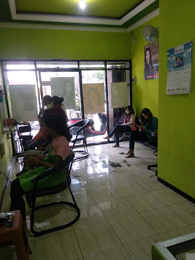 Felice Salon