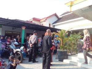 Kantor Kepala Desa Cekok - ꦏꦤ꧀ꦠꦺꦴꦂꦏꦼꦥꦭꦢꦺꦱꦕꦼꦏꦺꦴꦏ꧀