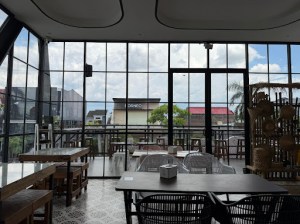 Warung Alphard