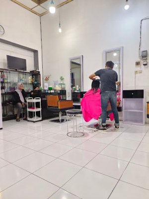 Tony undercut hairstudio