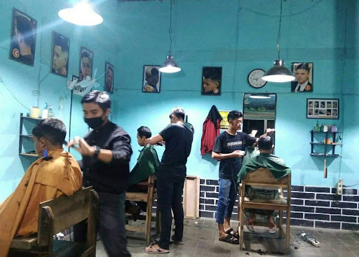 Potong Rambut Al - Hikmah