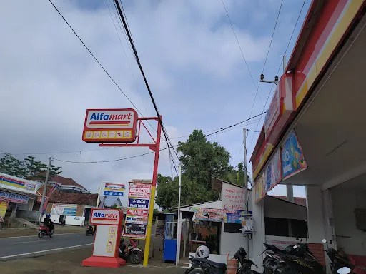 Alfamart Sawoo