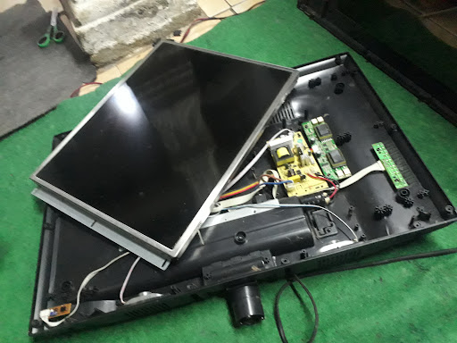 SERVIS ELEKTRONIK & Toko Serba