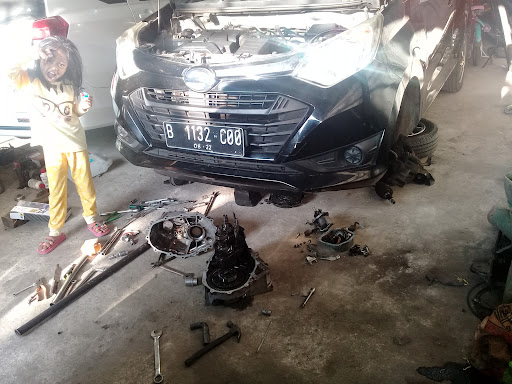 Izzata Service car injeksi dan karburator . ponorogo