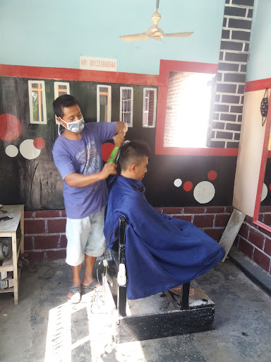 OSHIN POTONG RAMBUT