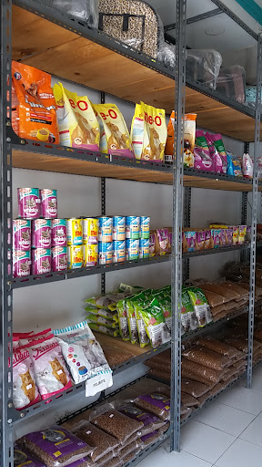 Muezza Pet Shop