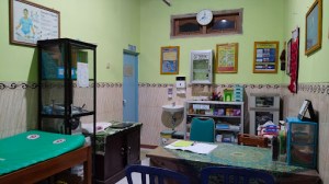 Bidan Hartini