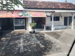 WARUNG AYAM LODHO MBAH DOEL