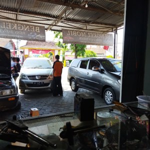 Bengkel Mobil "Heri Jaya Teknik"