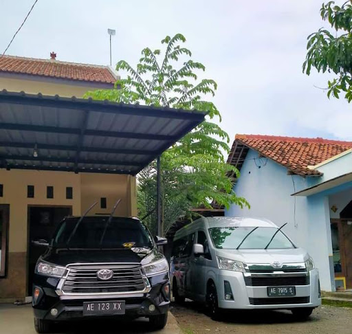 GARASI AGUNG TRANSWISATA