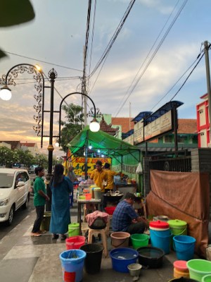 Warung Seafood "Cak Mikun"