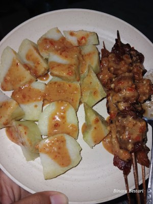 Sate Ayam Pak Bowo Sugeng