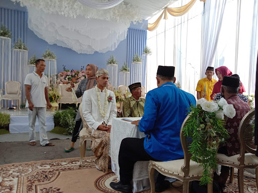 Bengkel Arif Tojow