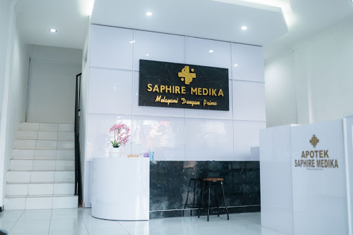 Saphire Medika ( Apotek, Praktek Dokter Umum & Dokter Gigi)