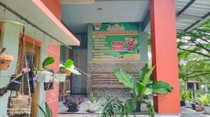 Bidan Suprapti, Amd.Keb