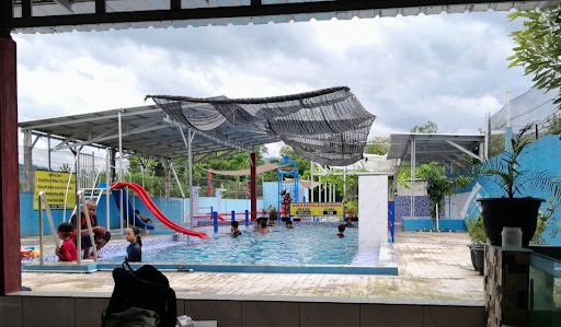 Kolam Renang Maharani