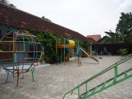 RA MUSLIMAT NU 074 RONOWIJAYAN