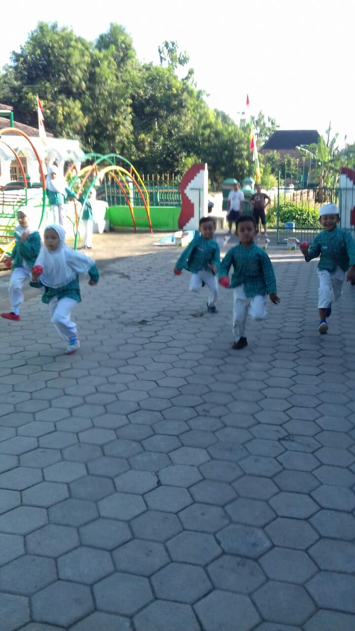 RA MUSLIMAT NU 049 NGRUPIT II