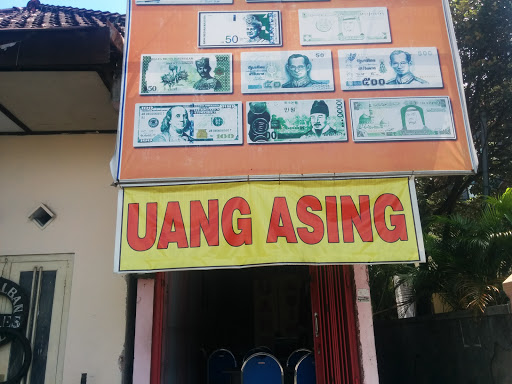 Pusat Penukaran Uang Asing