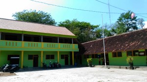 MIS MA`ARIF MOJOREJO