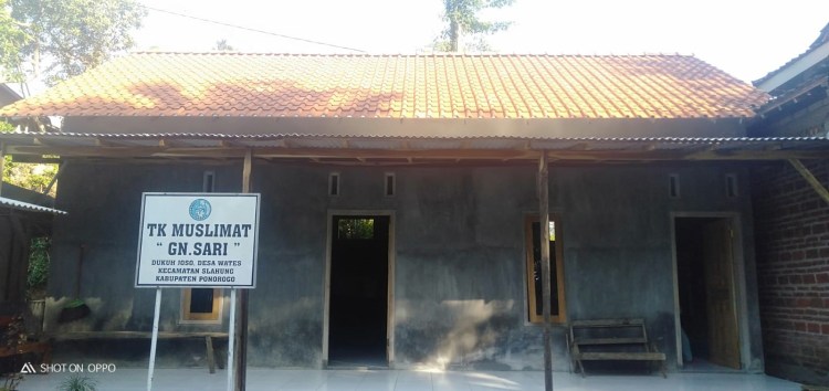 TK MUSLIMAT NU 204 AL MUNAWAR