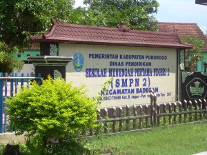 SMP NEGERI 2 BADEGAN
