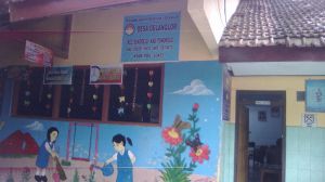 TK DHARMA WANITA 01 GELANGLOR