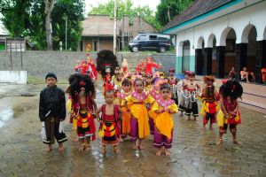 TK DHARMA WANITA GANDUKEPUH 02