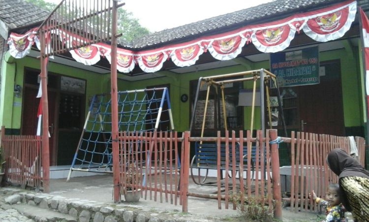 RA MUSLIMAT NU 150 AL-HIDAYAH