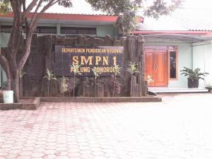 SMP NEGERI 1 PULUNG