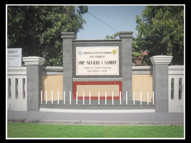 SMP NEGERI 1 SAMBIT