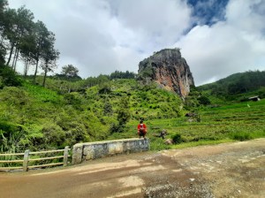 Watu Semaur