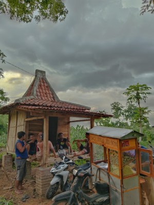 Keraton Gondang Tirto