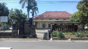 Balai Desa Ngunut, Babadan, Ponorogo