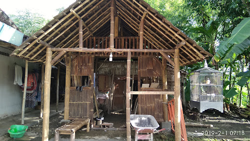 Balai Desa Carat