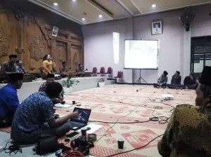 Balai Desa Glinggang