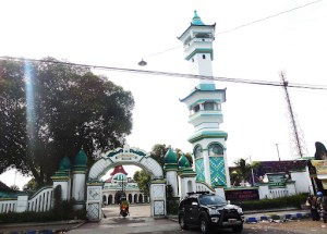Masjid Agung R.M.A.A Tjokronegoro