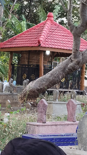 MAKAM SYEH AHMAD SHOBARI