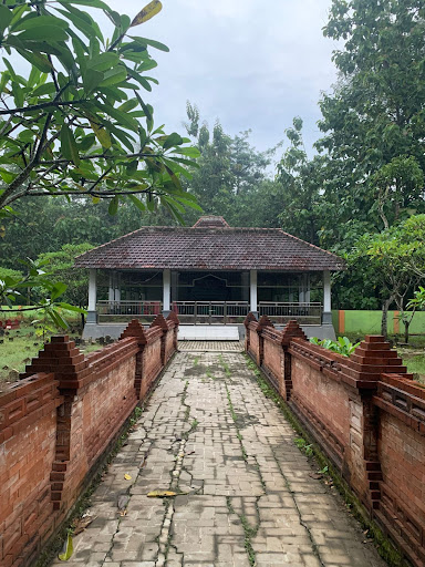 Makam Kyai Mardliyyah
