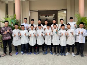 Pondok Pesantren Azmania Putra