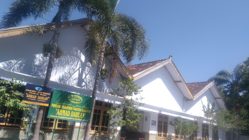 Pondok Pesantren Tahfizh Al-Qur'an Ahmad Dahlan