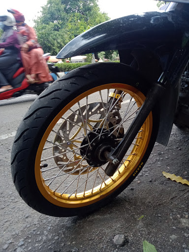Toko Ban Motor Semangat Baru