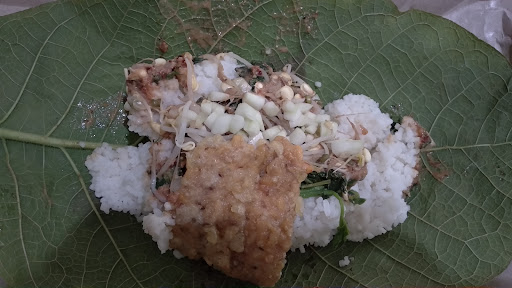 Warung Sego Pecel Dan Karaoke Jarwati Semambu