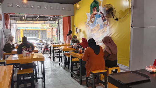 Ayame Geprek Dr. R - Ponorogo