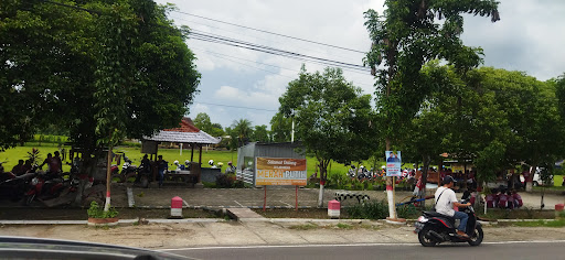 Lapangan Merah Putih Desa Kedungbanteng