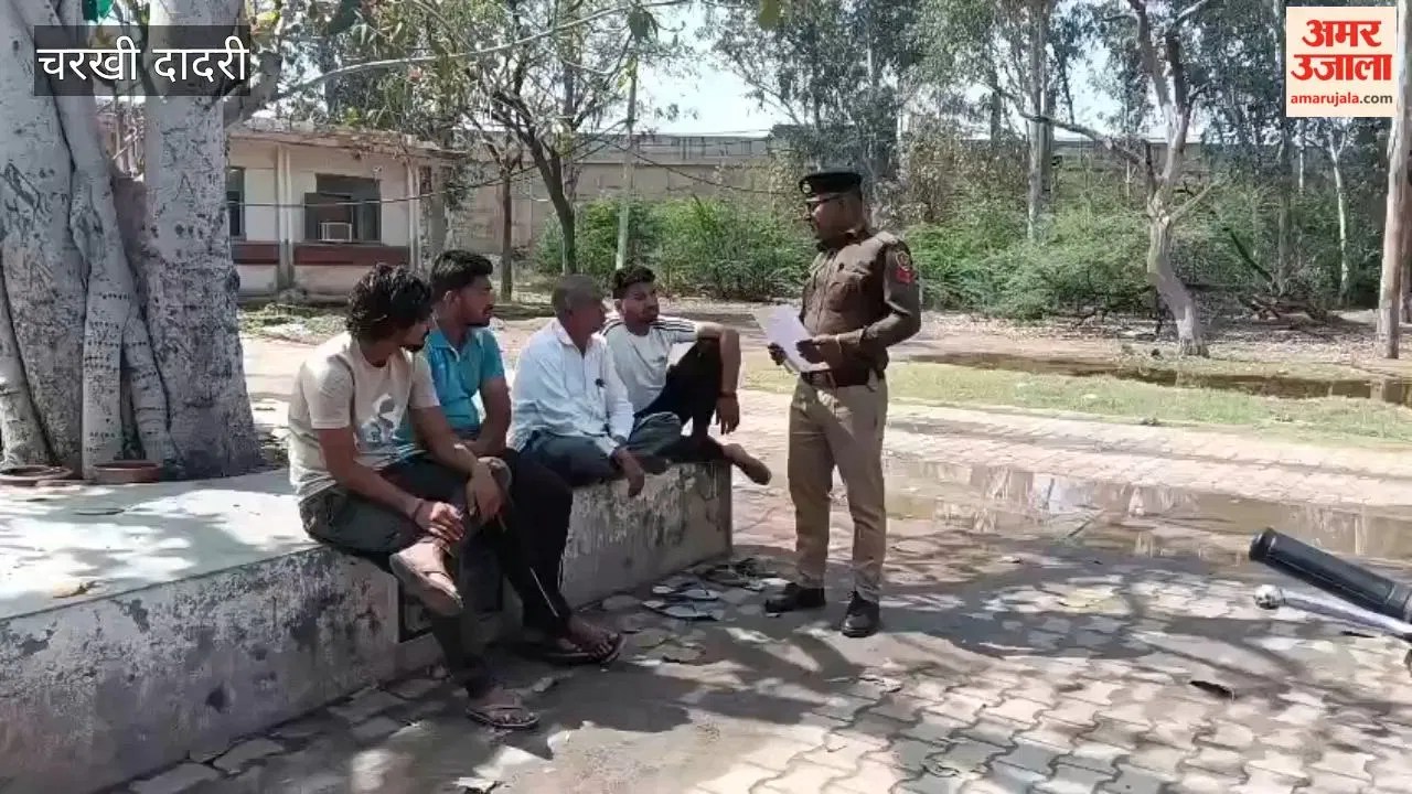 चरखी दादरी: अनियंत्रित होकर पेड़ से टकराई कार, युवक की मौत  Latest Haryana News