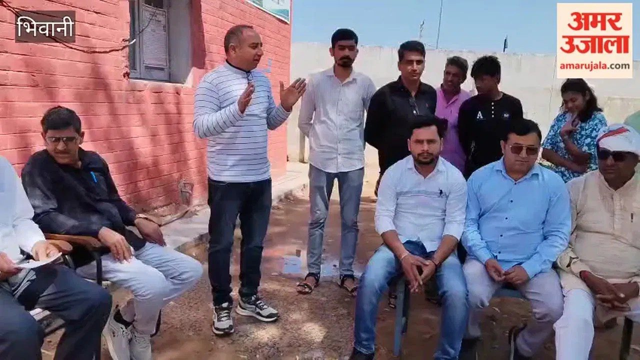 पीएम सूर्य घर योजना के तहत लोहारू में 8 उपभोक्ताओं को 3.41 लाख के वितरित किए सब्सिडी चेक Latest Haryana News