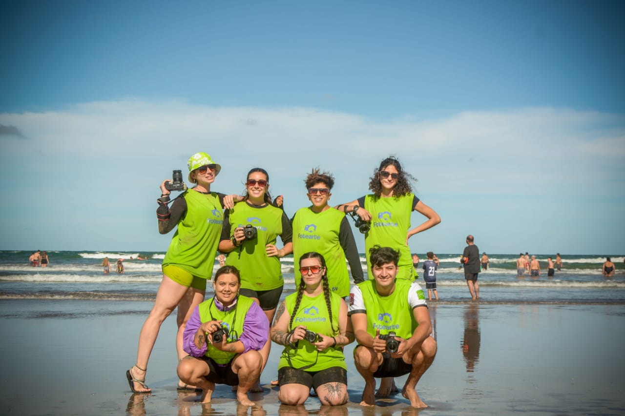 Fotearte y Hecho en La Costa, dos cooperativas costeras con un intenso trabajo en este verano
